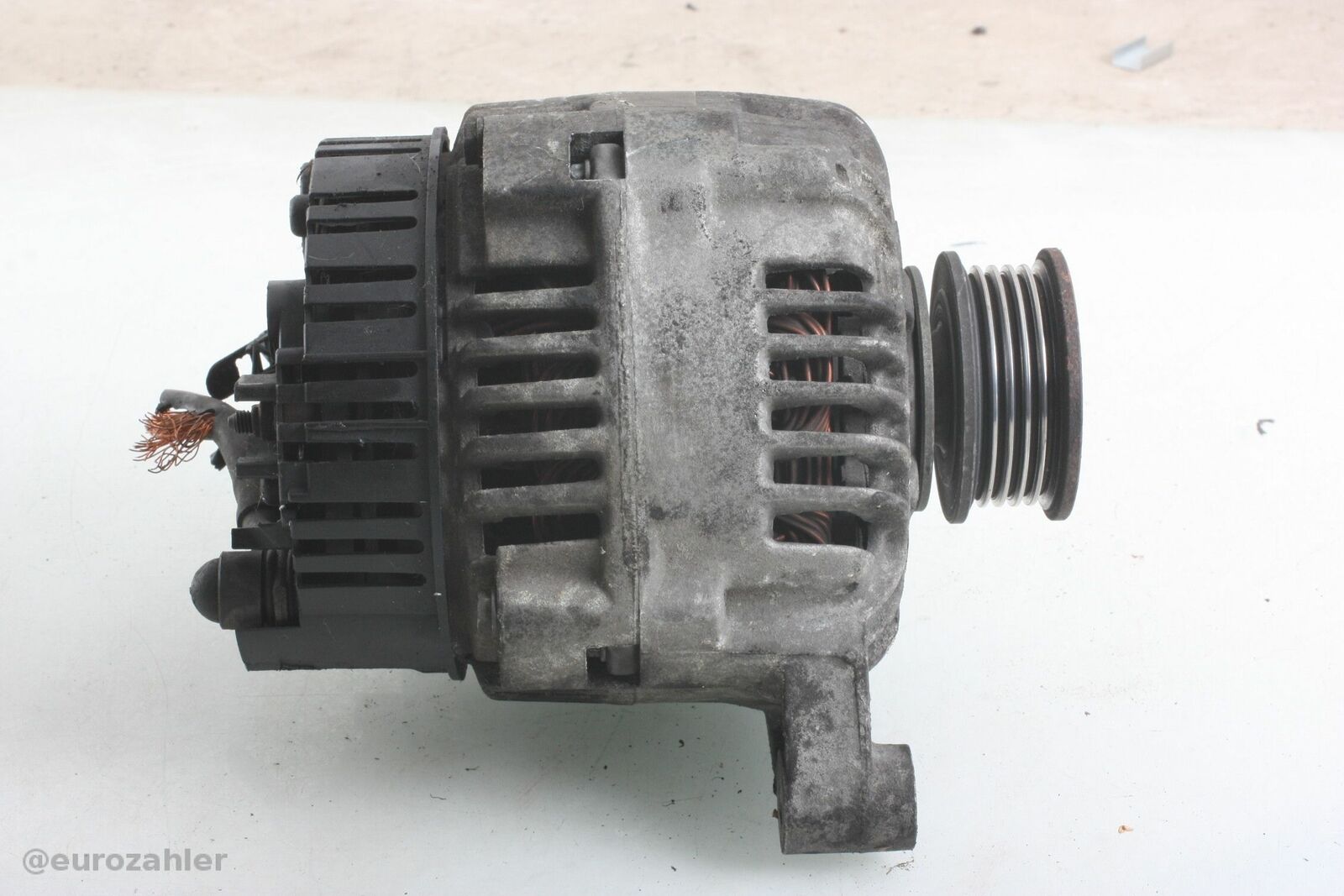 VW-Audi-Valeo-058903016E-2541895C-Lichtmaschine-Generator-90A-A4-8D5-B5-11-313189824011