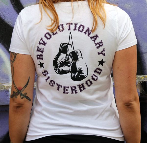 „Revolutionary Sisterhood 2.0“ Tailliertes Shirt - Lebensmittel Sale – Große Auswahl & Top Preise | Kostenloser Versand ab 40€